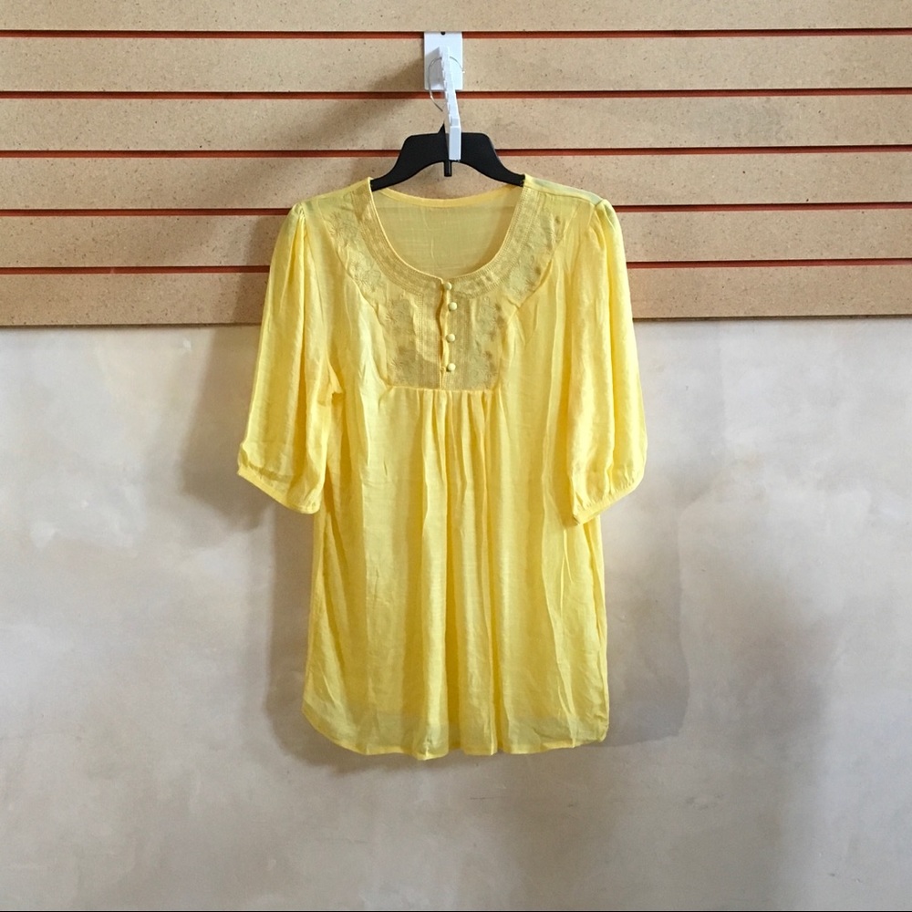 Women Yellow light weight top
